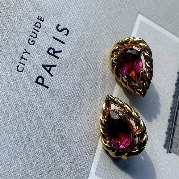 AUTHENTIC vintage Christian Dior gold tone pink crystal clip on earrings - Picture 5 of 16